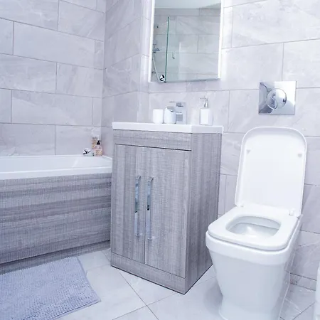 Spacious Urban City Apartment Донкастер Экстерьер фото