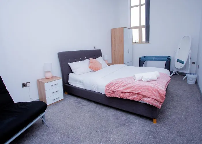 Spacious Urban City Apartment