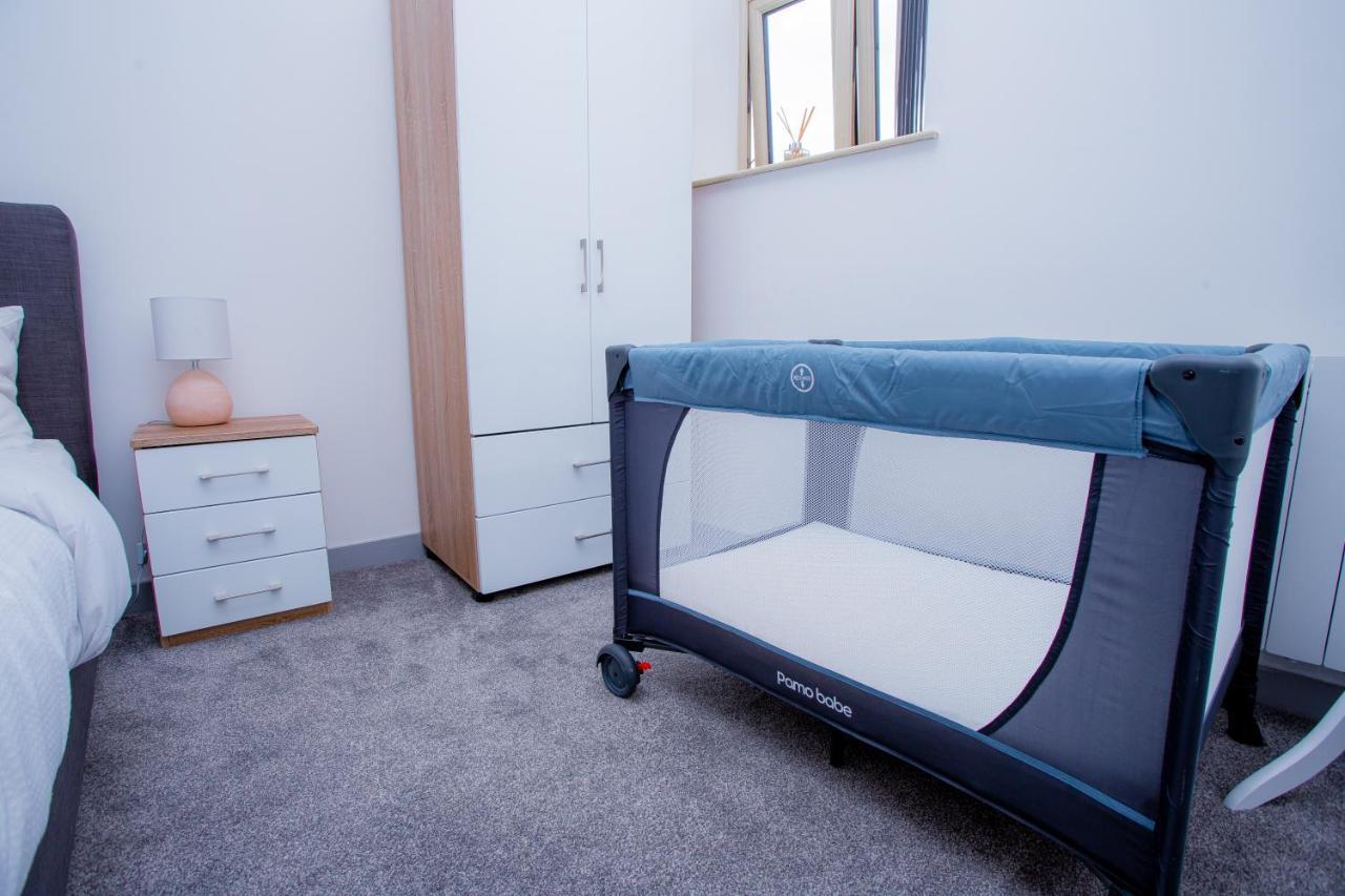 Spacious Urban Apartment Doncaster